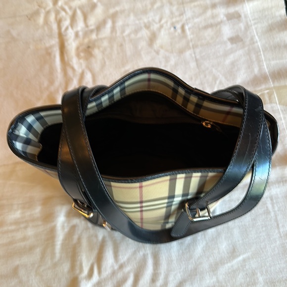 Burberry bucket plaid handbag - Picture 3 of 4
